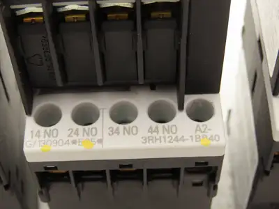 Siemens 3RH1244-1BB40 SIRIUS Contactor Relay 4NO + 4NC 24VDC Coil Lot of 6