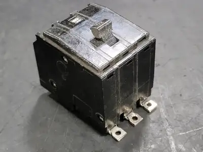 USED SQUARE D QO320