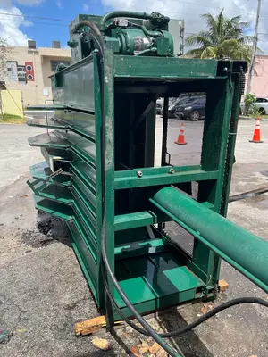 USED 2010 WASTEQUIP 6030HD