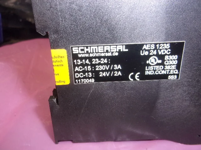 Used SCHMERSAL AES1235 Motors (misc) Arizona US | ASSET CONVERSION SPECIALISTS, INC. #307643