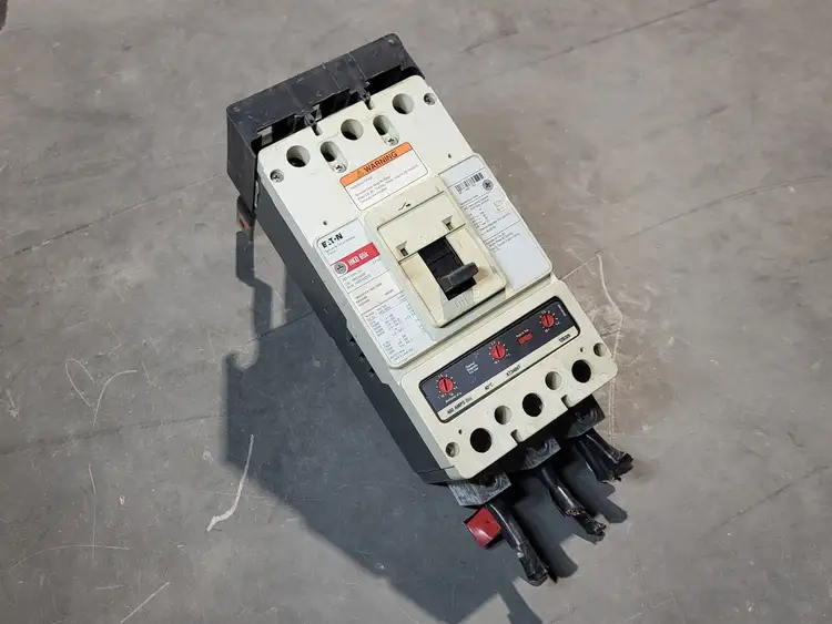 Used EATON HKD3400F Switchgears British Columbia CA | Lenmark #409375