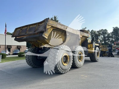 USED 2008 KOMATSU HM400-2