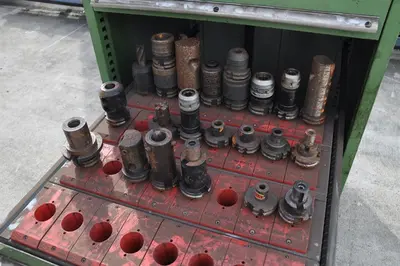 USED VARIOUS MILLING TOOLS ISO 50