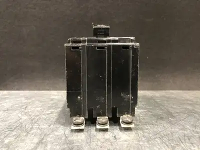 USED SQUARE D QOB360