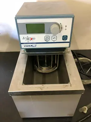 VWR 1136D digital temperature controlled circulating water bath