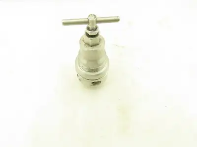 Wilkerson 2KEH6 General Purpose Air Regulator 1/2" NPT 80 cfm Max Flow Pneumatic