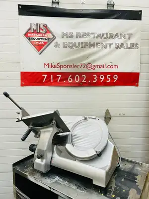 Hobart 2812 Meat/Deli/Cheese Commercial Slicer. Refurbished & Works Great!