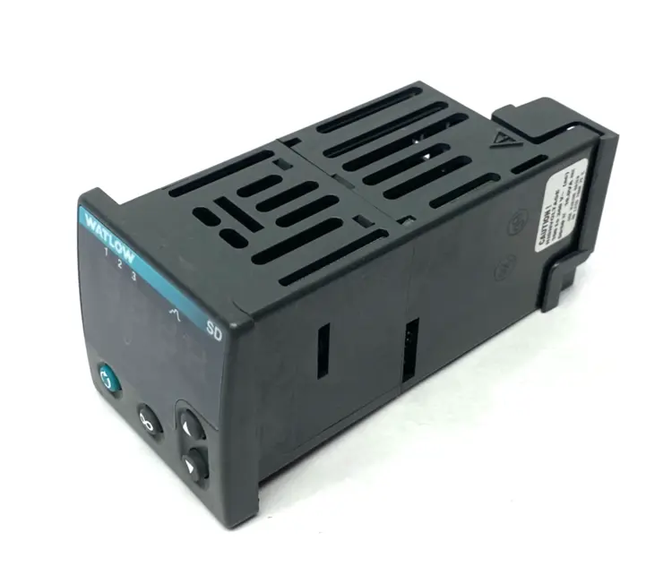Used Watlow SD Series Digital Limit Controller 1/16 DIN Size PLC Processors Michigan US | Maverick Industrial Sales #1395006