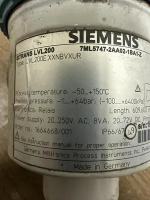 New | in-Stock SIEMENS 7ML5747-2AA02-1BA1-Z Pressure Transmitters | Surplus Asset Holdings #1227419