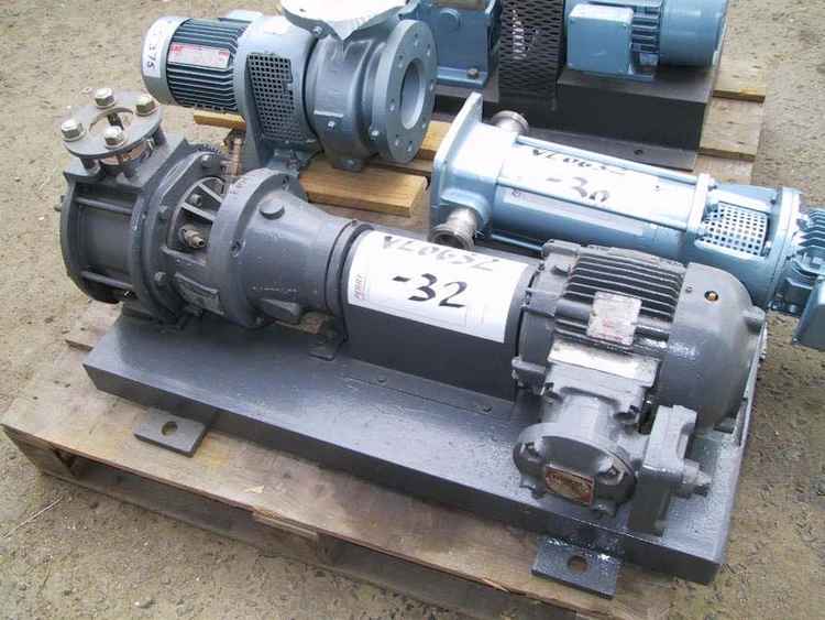 Used RHEINHUTTE CPDR 32/125 CN2 Centrifugal Pumps GB | Perry Equipment #120661