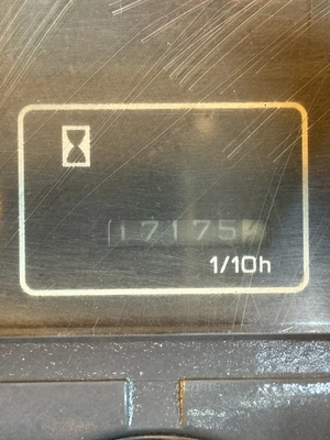 USED NISSAN CUGJ02F35V