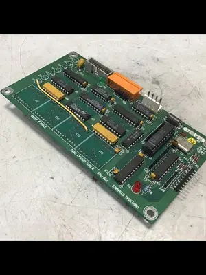 USED UNIVERSAL DYNAMICS PCB-068