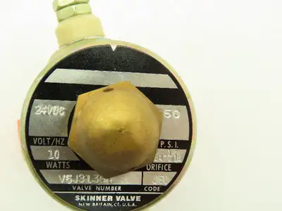 Honeywell Skinner V5J31395 Solenoid Valve 2-Way (NC) 24VDC 150 PSI 1/8" NPT V5