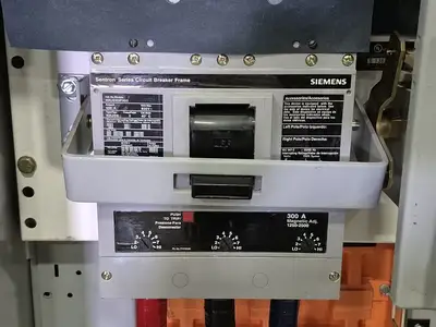 Used SIEMENS HHJD63F400 Switchgears British Columbia CA | Lenmark #239444