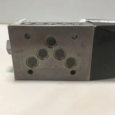 USED VICKERS DG4V52AMP7LH740