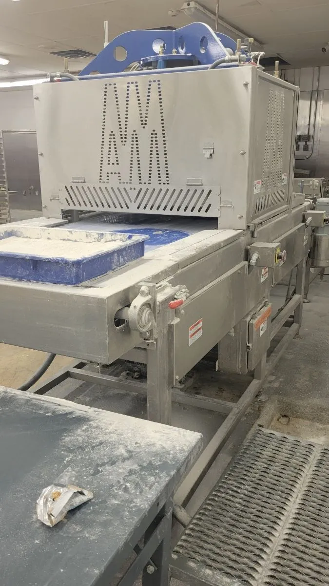 USED 2023 AM Manufacturing Apache Dough press and Docker