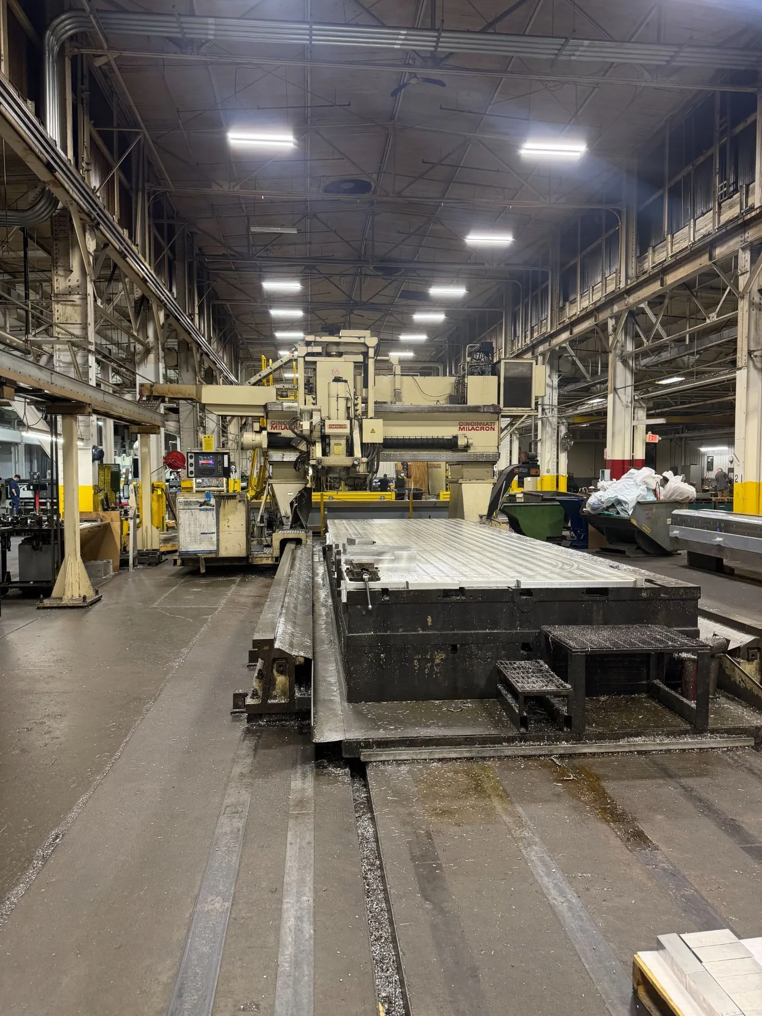 Used CINCINNATI MILACRON 30V | Millers, Gantry, CNC