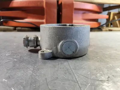 NEW CROUSE-HINDS GRF229