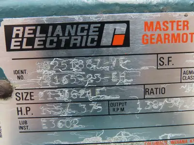 Reliance Master XL Gearmotor 12.7 Reducer 2-Speed 138/34 RPM 1.5Hp 460V RH 213T