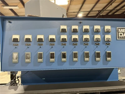 4.5" Merritt/Davis Standard Single Screw Extruder, Air Cooled 24:1 L/D Barrel, 150 HP AC Motor