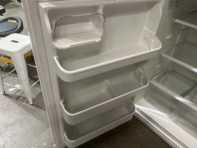 Used FRIGIDAIRE FREEZER ON TOP Refrigerators Michigan US | Miedema Asset Management Group #1413799