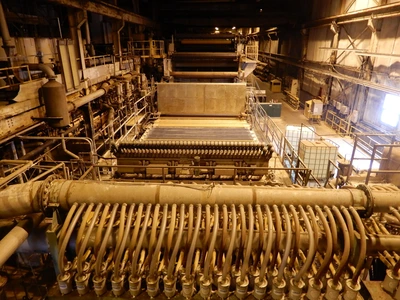 156" (3.92M) TRIM FOURDRINIER PAPER MACHINE 2,200 FPM NEW ALLEN BRADLEY DRIVE SYSTEM IN 2008