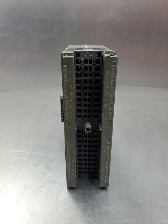 Used Siemens 6ES7322-1BL01-0AA0 PLC Input & Output | Palmetto Automation #1156199