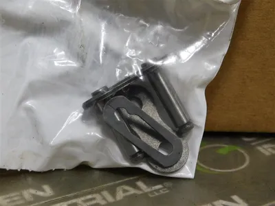 Lot of 23 Diamond Chain Co. No. 60 Spring Clip Connecting Links C-4233CL-08 New