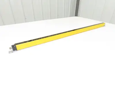 Schmersal SLC440COM-ER-0890-14 Safety Light Curtain Receiver