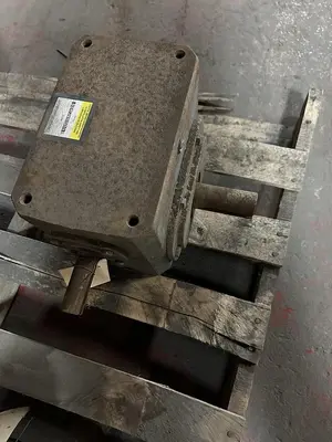 Used BOSTON GEAR 738-20-J Speed Reducers | Surplus Asset Holdings #1204377