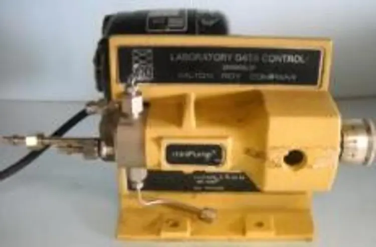 Used MILTON ROY 1101006424 Pumps (Metering) Texas US | Bamko Surplus Process Equipment #937433