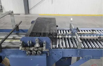 USED HERZOG & HEYMANN REGISTRATION TABLE W/ PLOW FOLD & PERF/SCORE/SLIT