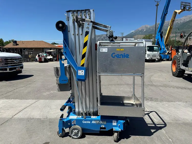 Used GENIE AWP-30S Aerial Work Platforms Utah US | Global Remarketing #1285335