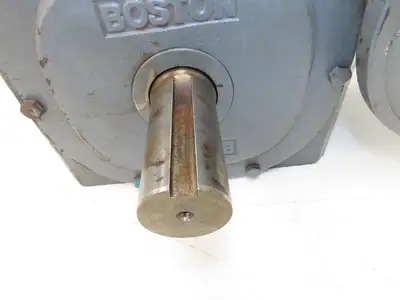 Boston Gear Worm Gearbox 150:1 Ratio Double Reducer 12rpm 182T Dual Shaft Output