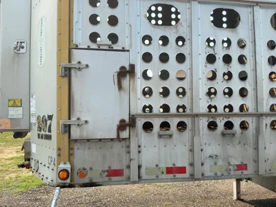 Used 2007 MERRITT 53' ALUMINUM LIVESTOCK Agricultural Trailers Michigan US | Miedema Asset Management Group #1328961