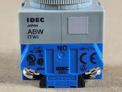 NEW IDEC ABW111-B,G,R