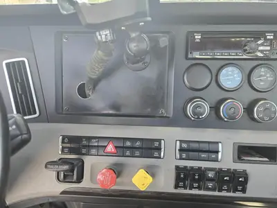 Used 2019 FREIGHTLINER CASCADIA 126 Conventional trucks California US | Ben Kaplan Equipment #1414118