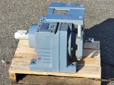 USED SEW-EURODRIVE R87 AD3/P