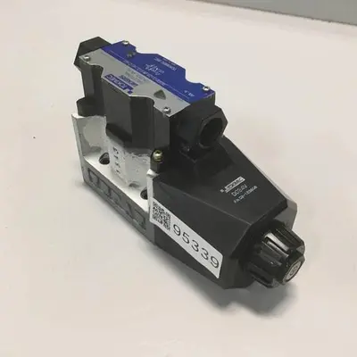 USED VICKERS DG4V52AMP7LH740
