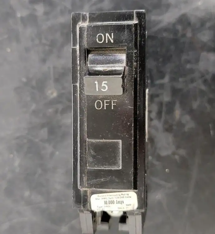 Used GENERAL ELECTRIC THQL1115 Switchgears British Columbia CA | Lenmark #242969