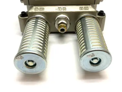 USED SMC PNEUMATIC SOLENOID AIR PILOT VALVE 5-PORT