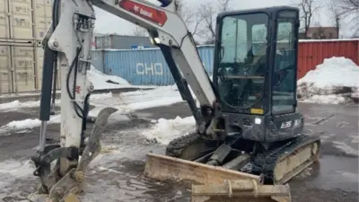 USED 2022 Bobcat E32 R2