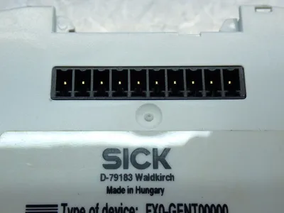 NEW SICK 1044072