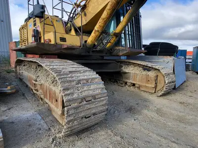 USED 2003 KOMATSU PC600LC-6