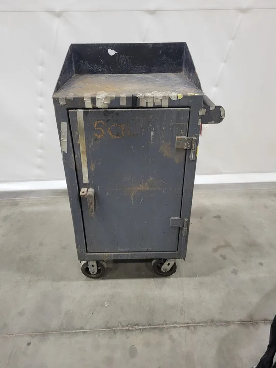 Used STRONGHOLD _UNKNOWN_ Cabinets Michigan US | Vander Ziel Machinery Sales #482507