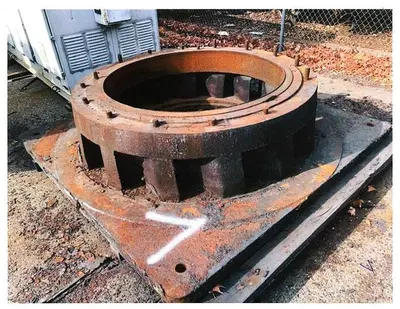 USED RAYMOND 5057