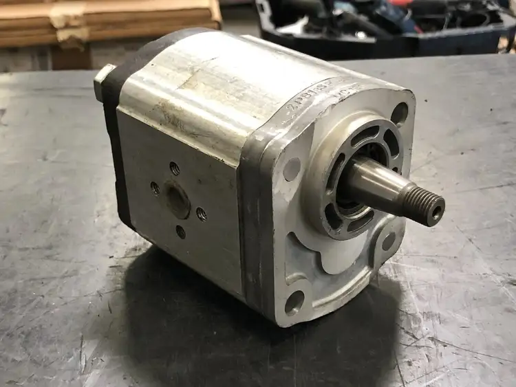 New | in-Stock SALAMI 2PB16SP25B4 Parts (Hydraulics and Pneumatics) British Columbia CA | Lenmark #265204