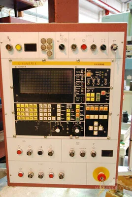 USED 1981 DORRIES. CTE 320