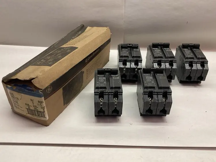 New | in-Stock GE THQL2120 Miscellaneous Equipment (Electrical & Power) Ohio US | Surplus Asset Holdings #1466659