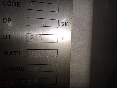 433 Gallon 304 Stainless Vertical Tanks